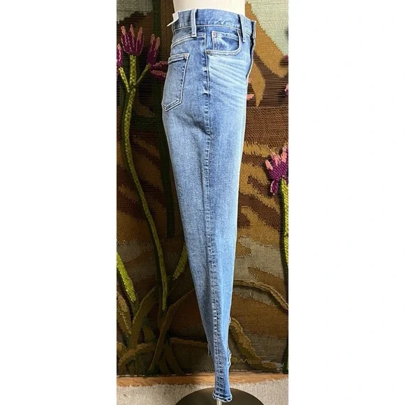 Moussy Flare Leg Jeans 27